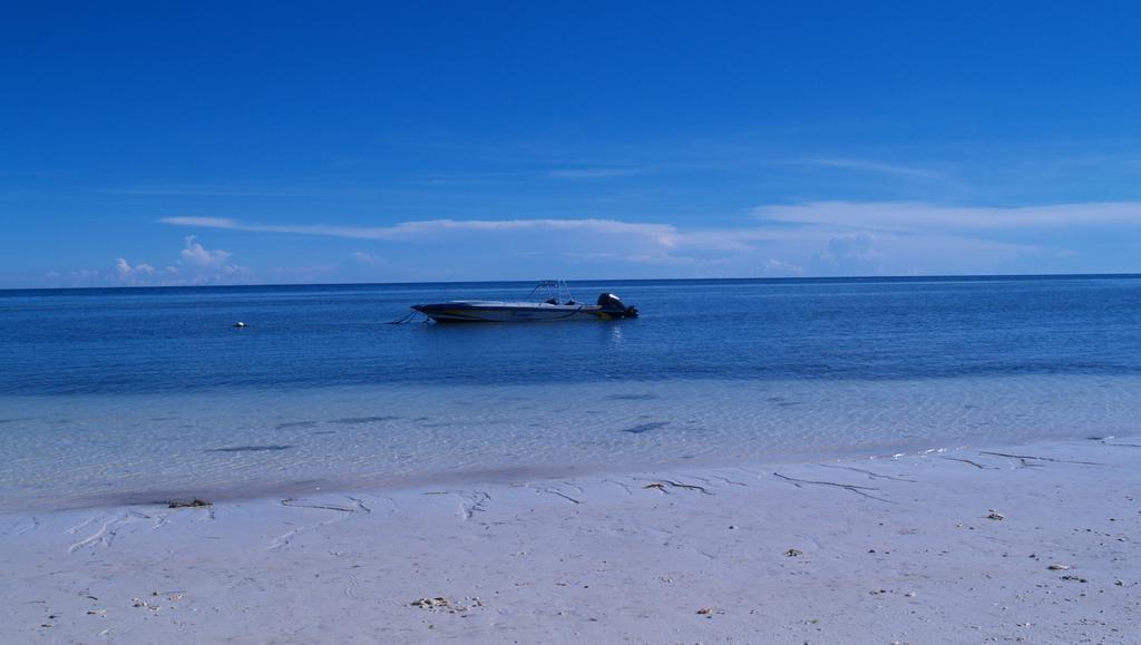 Anda White Beach Resort Luaran gambar